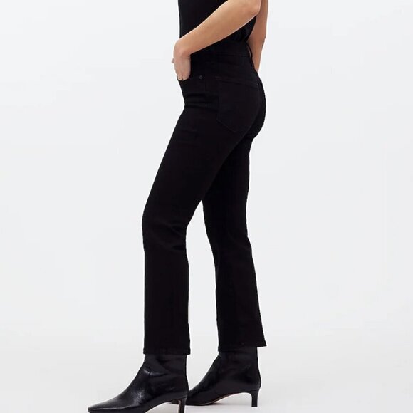 New! Madewell Petite Kick Out Mid-Rise Crop Jeans - Picture 2 of 8